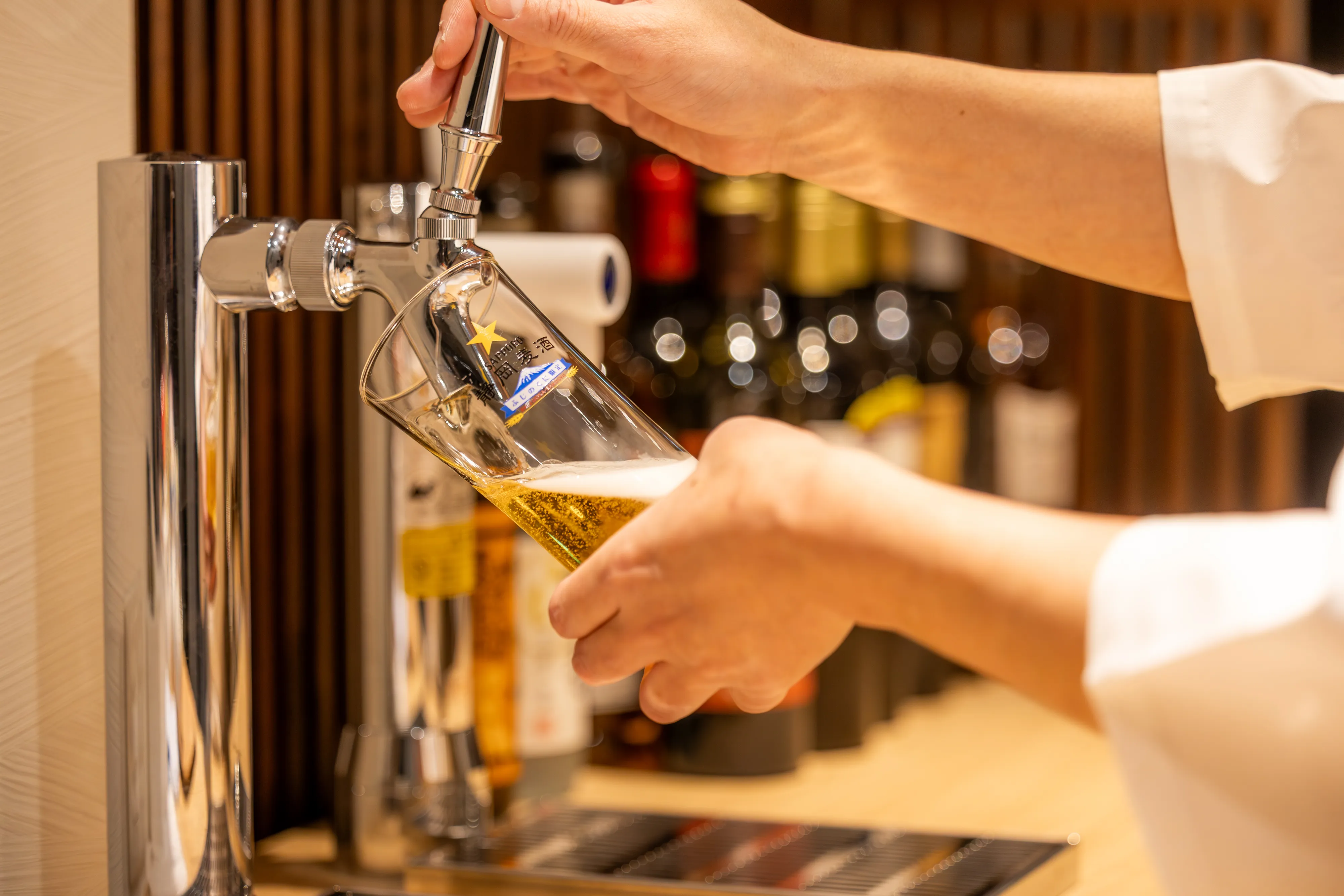 とり大 — お品書きロゴ